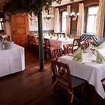 מלון Brauereigasthof Dachsenfranz 3*