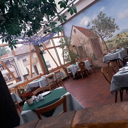 Brauereigasthof Dachsenfranz 3*